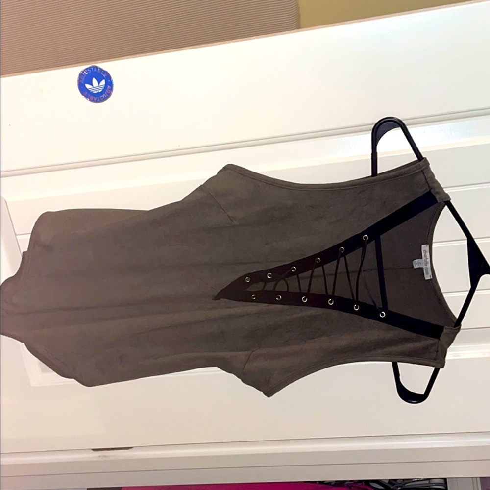 Green top leotard New😍size M